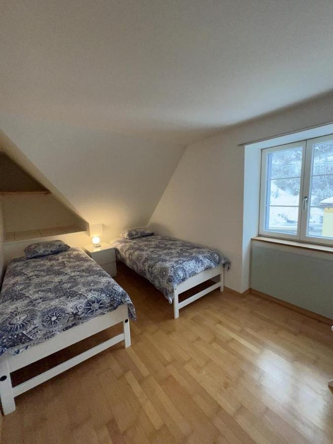 Wunderschoene Ferienwohnung In Den Bergen Tiefencastel Exteriér fotografie